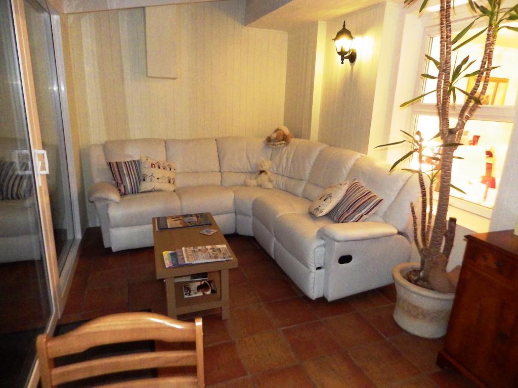 Anglesey House Bed and Breakfast Llandudno Esterno foto