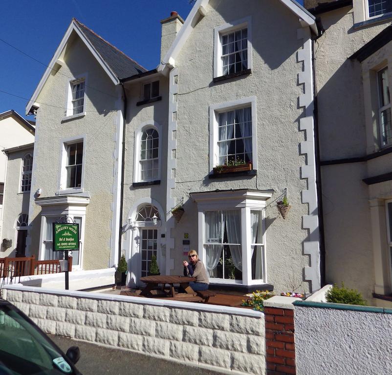 Anglesey House Bed and Breakfast Llandudno Esterno foto