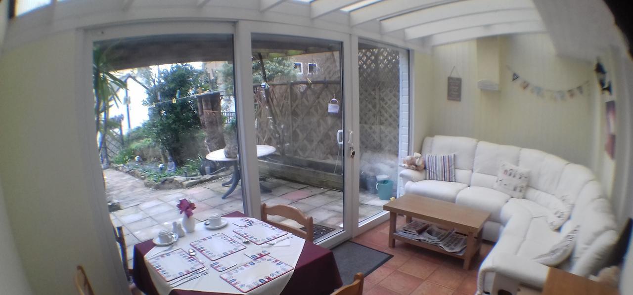 Anglesey House Bed and Breakfast Llandudno Esterno foto