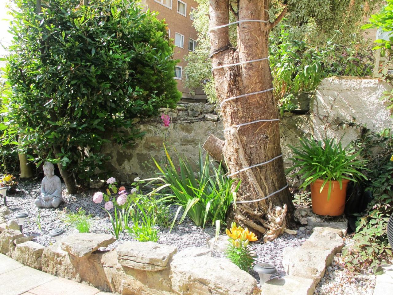 Anglesey House Bed and Breakfast Llandudno Esterno foto